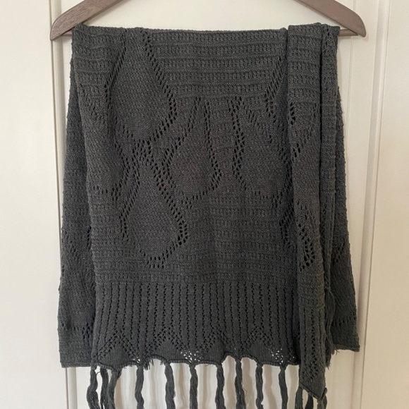 Scarfs ( Sorted ) - Picture 7 of 10